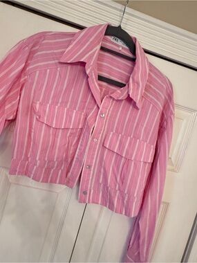 Zara Pink and White Striped Cropped Button-Up